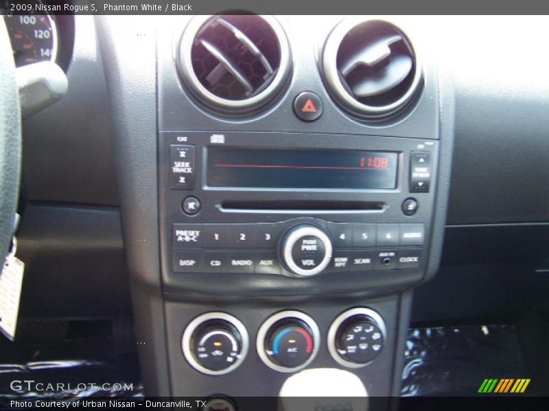 Phantom White / Black 2009 Nissan Rogue S