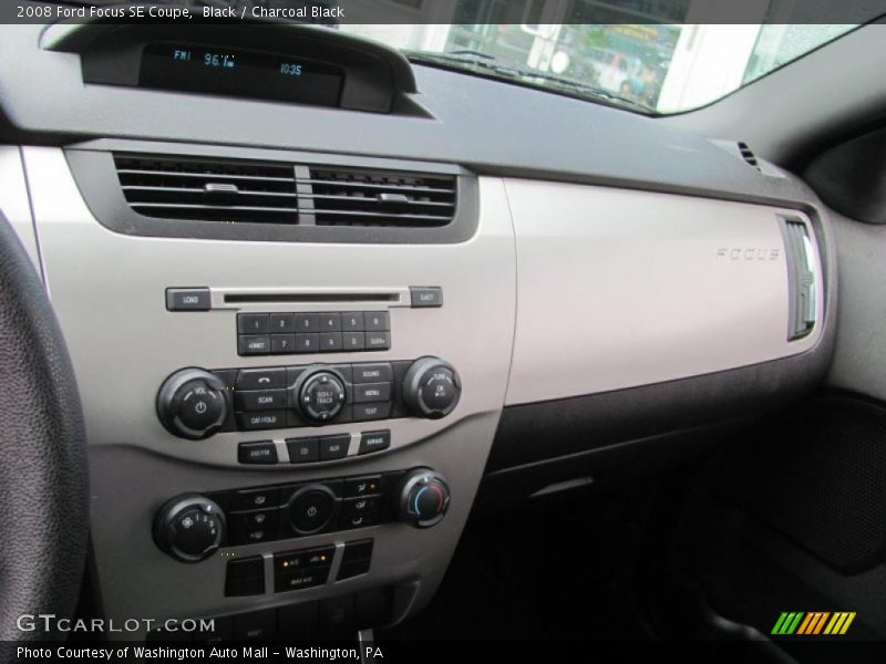 Black / Charcoal Black 2008 Ford Focus SE Coupe