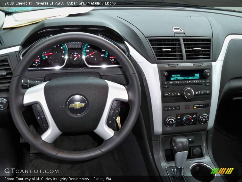 Cyber Gray Metallic / Ebony 2009 Chevrolet Traverse LT AWD