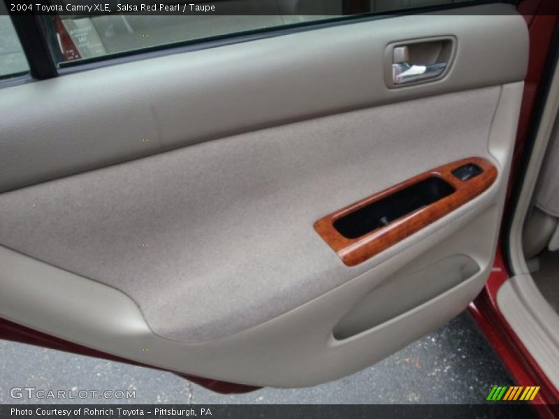 Salsa Red Pearl / Taupe 2004 Toyota Camry XLE
