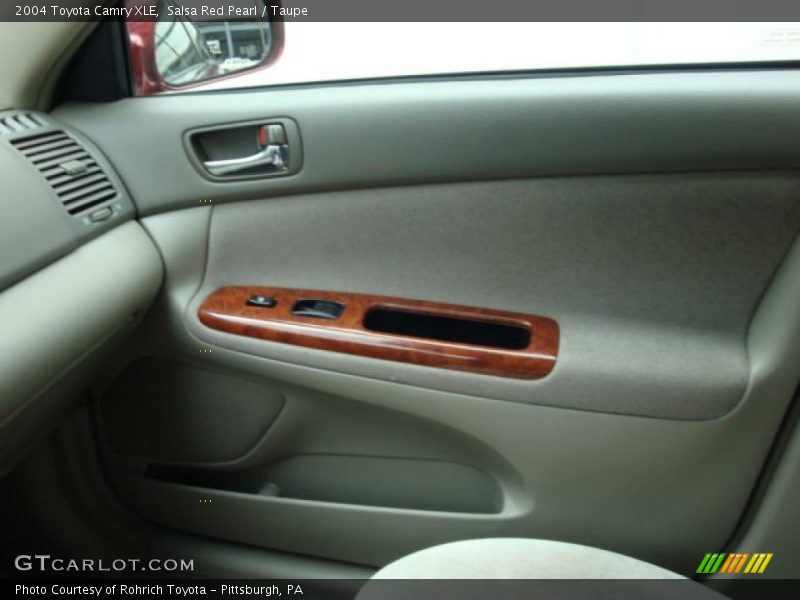 Salsa Red Pearl / Taupe 2004 Toyota Camry XLE