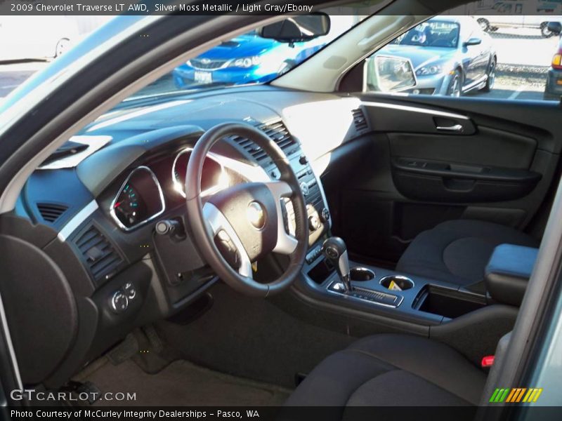 Silver Moss Metallic / Light Gray/Ebony 2009 Chevrolet Traverse LT AWD