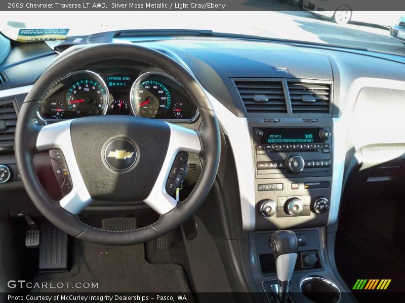 Silver Moss Metallic / Light Gray/Ebony 2009 Chevrolet Traverse LT AWD