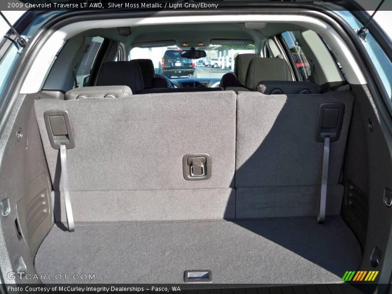Silver Moss Metallic / Light Gray/Ebony 2009 Chevrolet Traverse LT AWD