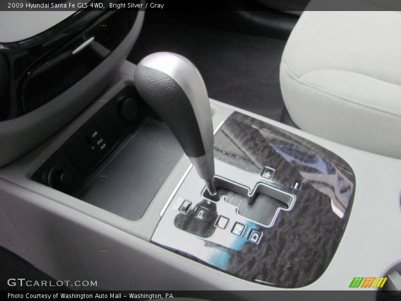 Bright Silver / Gray 2009 Hyundai Santa Fe GLS 4WD