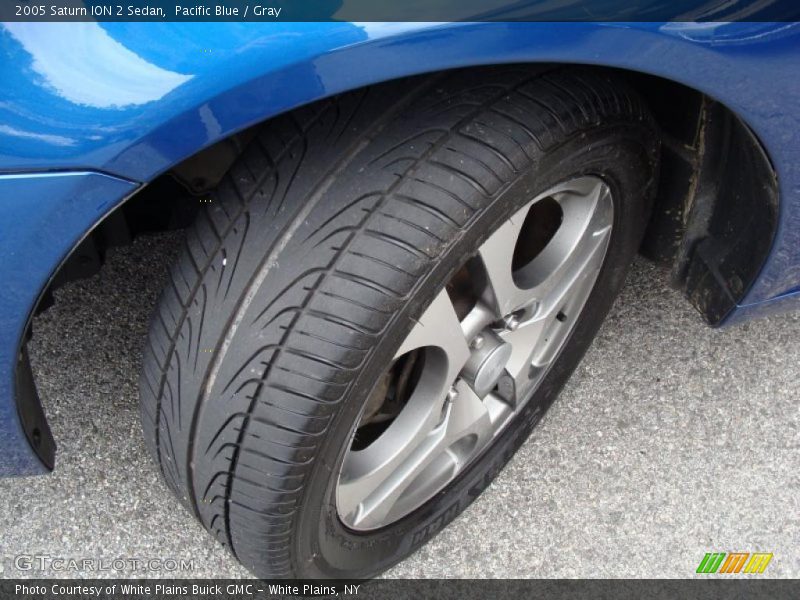 Pacific Blue / Gray 2005 Saturn ION 2 Sedan