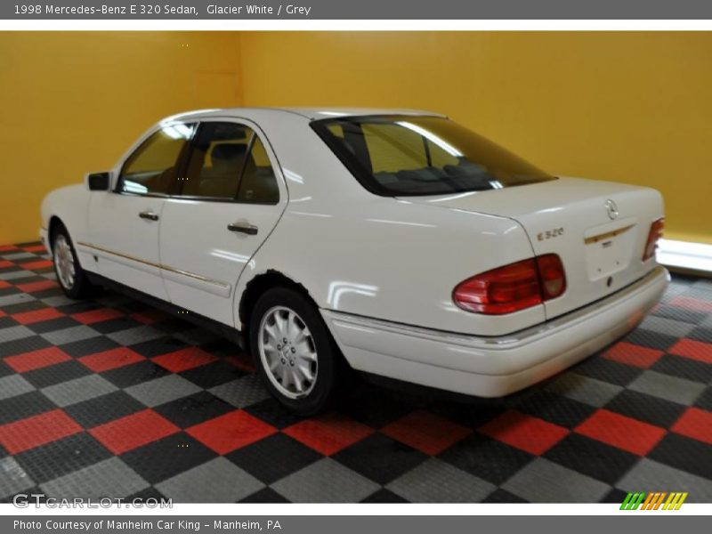 Glacier White / Grey 1998 Mercedes-Benz E 320 Sedan