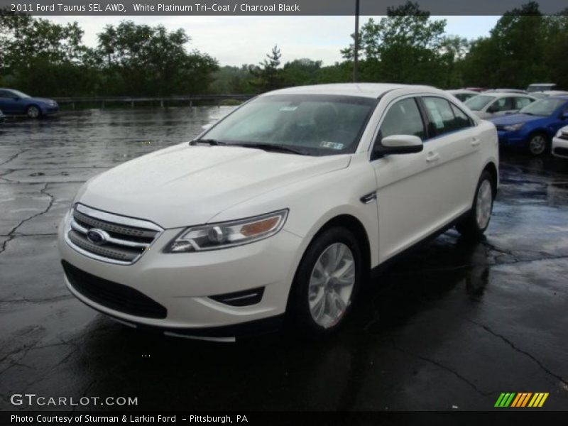 White Platinum Tri-Coat / Charcoal Black 2011 Ford Taurus SEL AWD