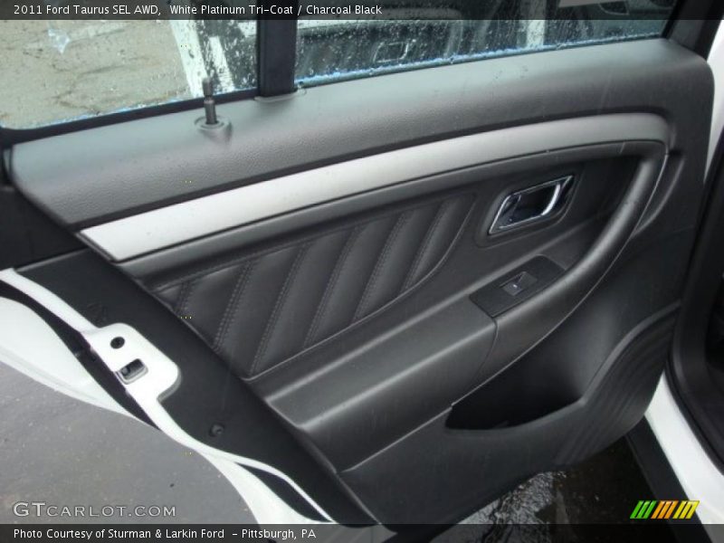 White Platinum Tri-Coat / Charcoal Black 2011 Ford Taurus SEL AWD
