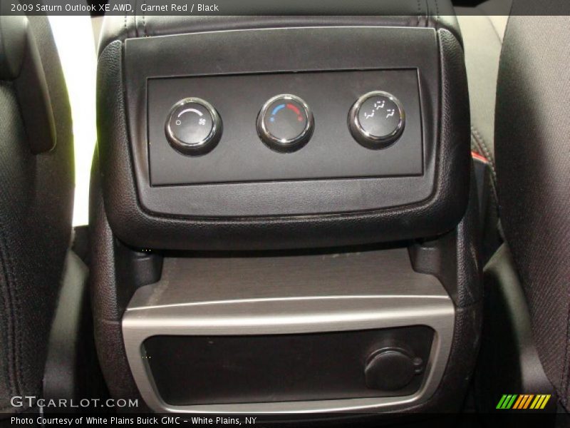 Garnet Red / Black 2009 Saturn Outlook XE AWD