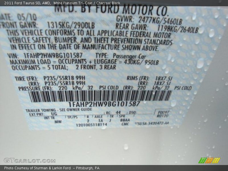 White Platinum Tri-Coat / Charcoal Black 2011 Ford Taurus SEL AWD