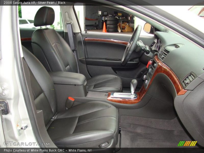 Silver Pearl / Black 2008 Saturn Aura XR