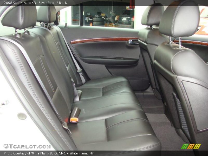 Silver Pearl / Black 2008 Saturn Aura XR
