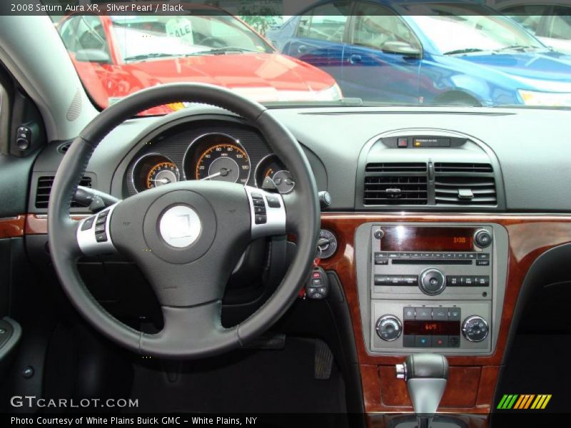 Silver Pearl / Black 2008 Saturn Aura XR