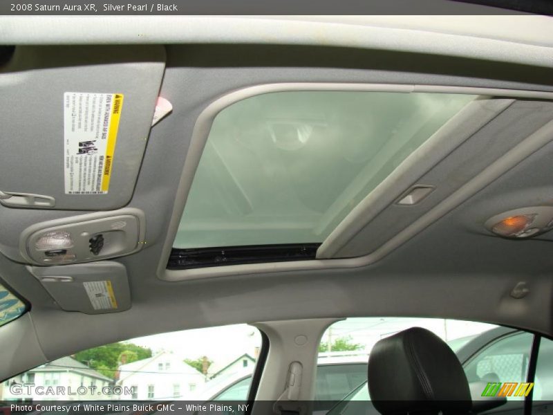 Silver Pearl / Black 2008 Saturn Aura XR