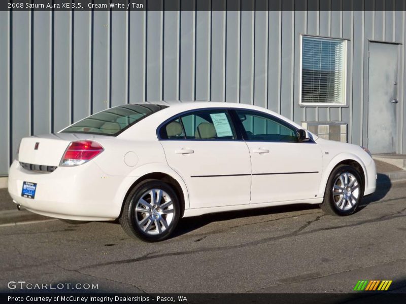 Cream White / Tan 2008 Saturn Aura XE 3.5