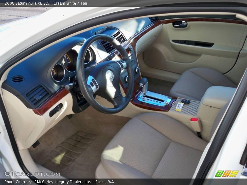 Cream White / Tan 2008 Saturn Aura XE 3.5