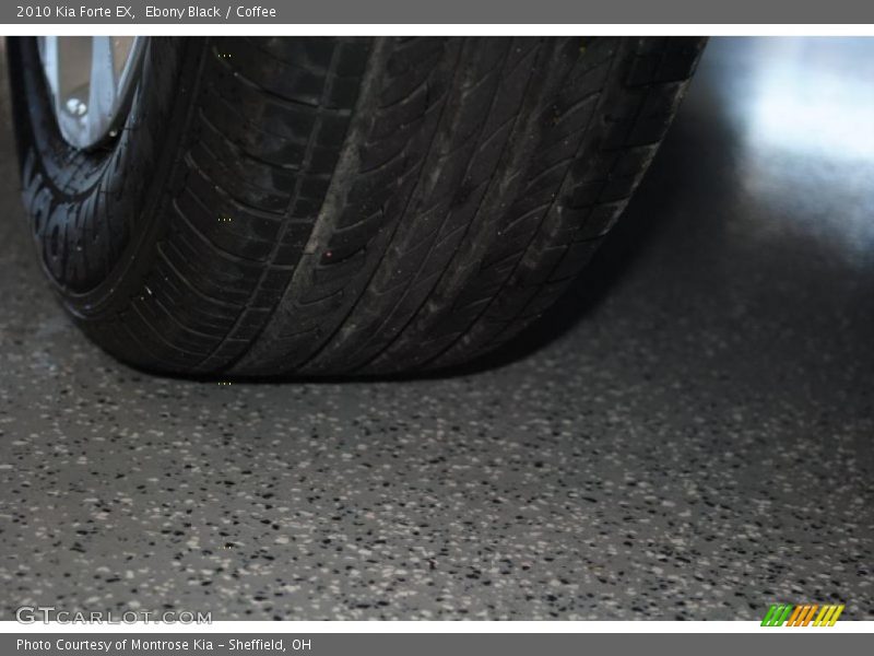Ebony Black / Coffee 2010 Kia Forte EX