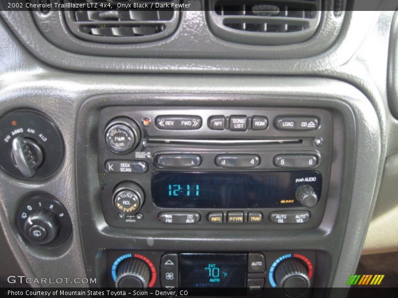 Onyx Black / Dark Pewter 2002 Chevrolet TrailBlazer LTZ 4x4