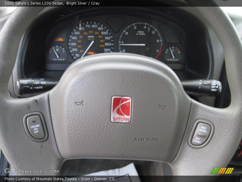 Bright Silver / Gray 2002 Saturn L Series L100 Sedan