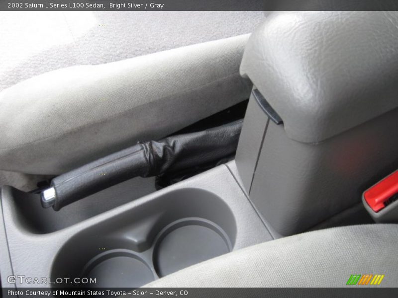 Bright Silver / Gray 2002 Saturn L Series L100 Sedan