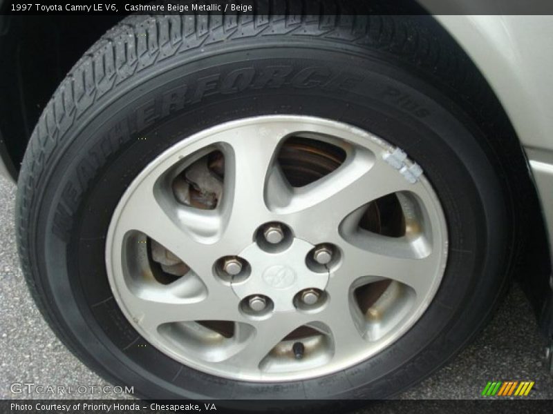 Cashmere Beige Metallic / Beige 1997 Toyota Camry LE V6