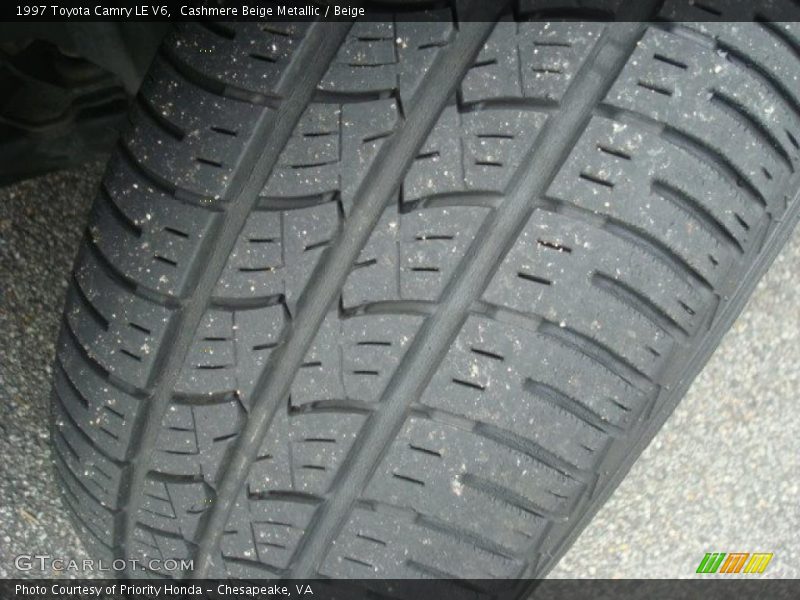 Cashmere Beige Metallic / Beige 1997 Toyota Camry LE V6