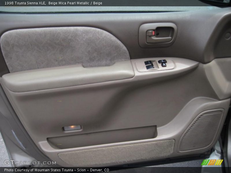 Beige Mica Pearl Metallic / Beige 1998 Toyota Sienna XLE