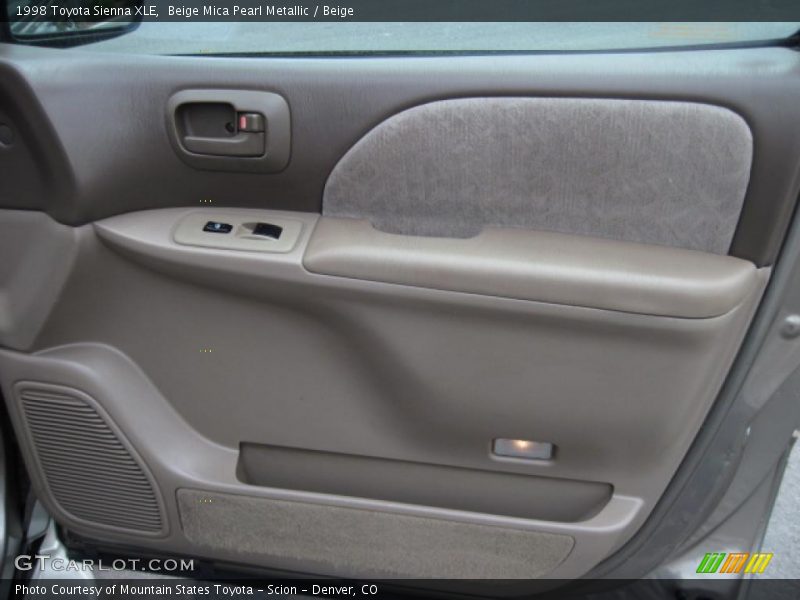 Beige Mica Pearl Metallic / Beige 1998 Toyota Sienna XLE