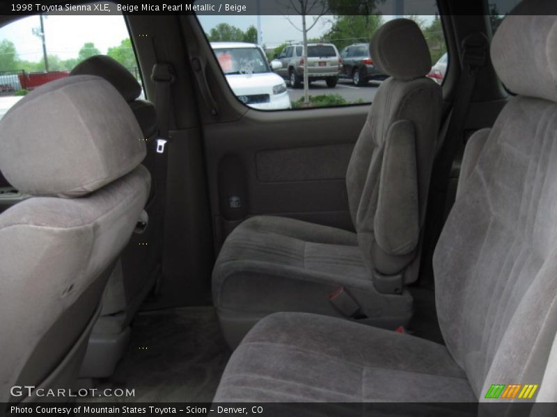 Beige Mica Pearl Metallic / Beige 1998 Toyota Sienna XLE