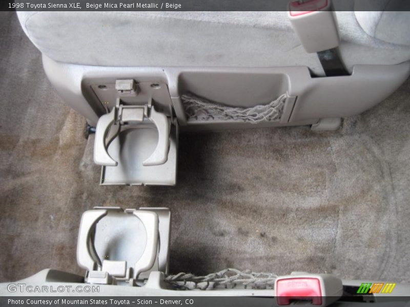 Beige Mica Pearl Metallic / Beige 1998 Toyota Sienna XLE