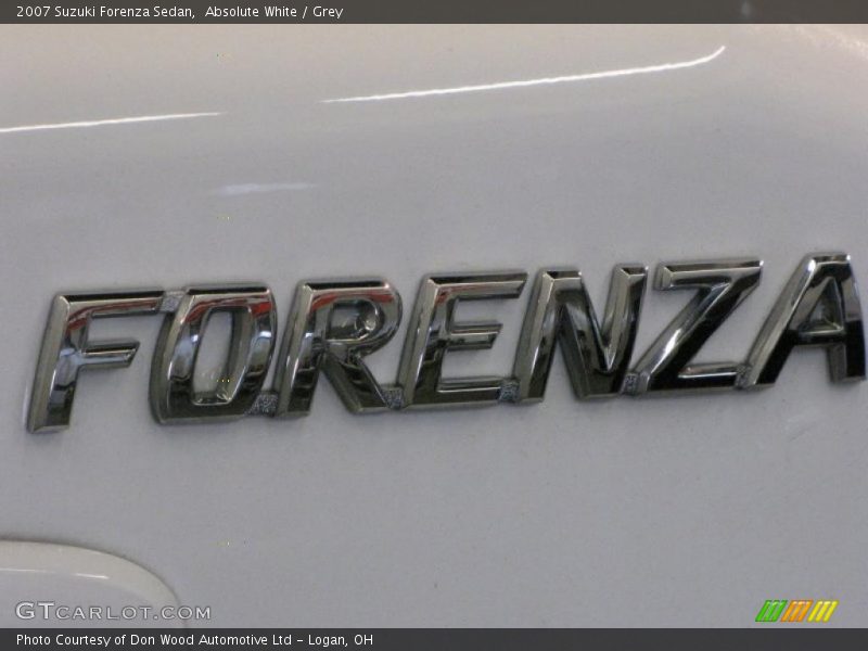 Absolute White / Grey 2007 Suzuki Forenza Sedan