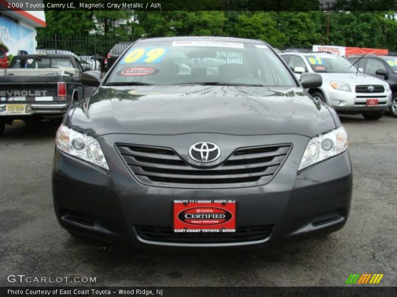 Magnetic Gray Metallic / Ash 2009 Toyota Camry LE