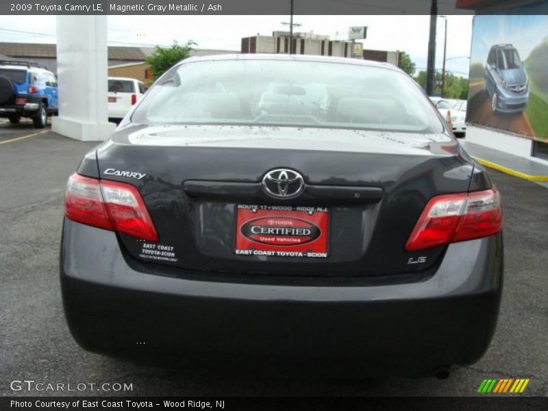 Magnetic Gray Metallic / Ash 2009 Toyota Camry LE