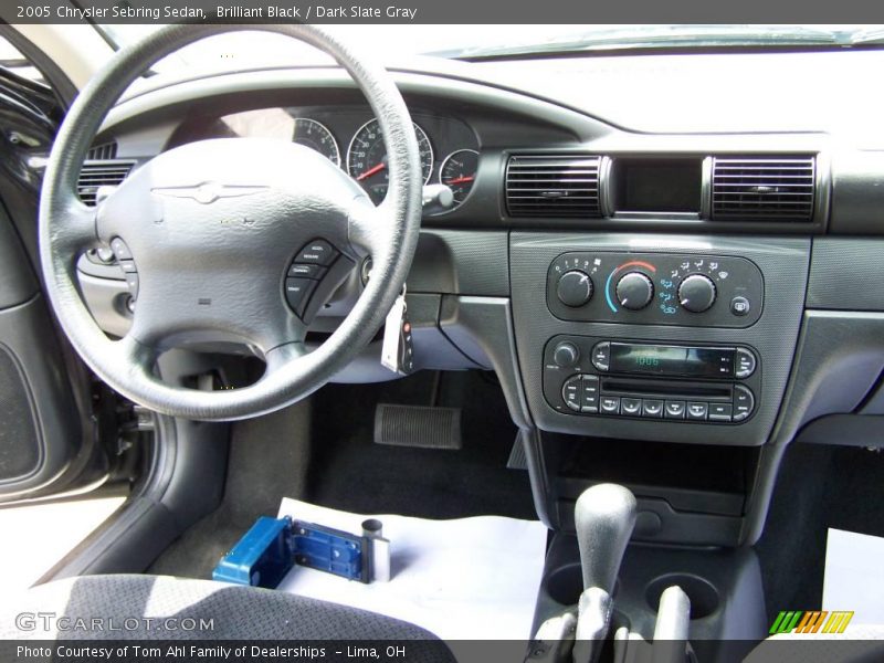 Brilliant Black / Dark Slate Gray 2005 Chrysler Sebring Sedan