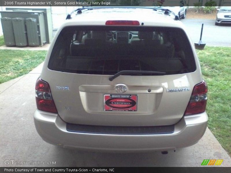 Sonora Gold Metallic / Ivory Beige 2006 Toyota Highlander V6