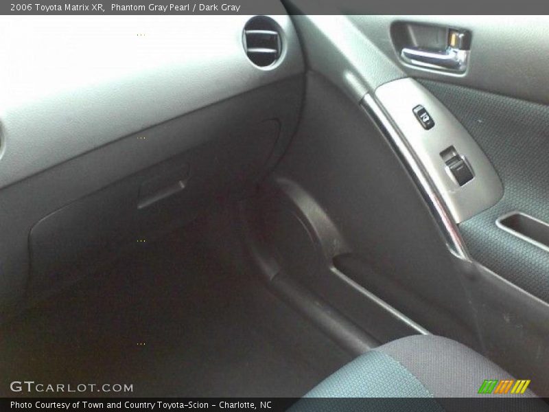 Phantom Gray Pearl / Dark Gray 2006 Toyota Matrix XR
