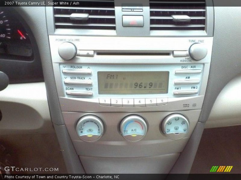 Super White / Ash 2007 Toyota Camry LE