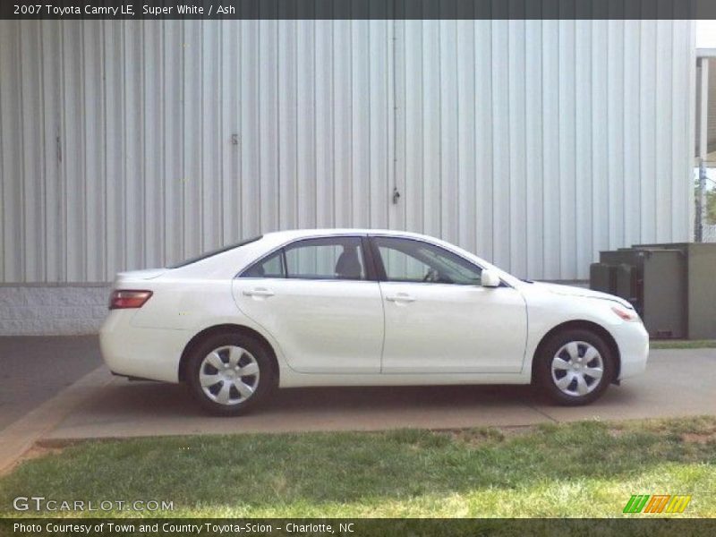 Super White / Ash 2007 Toyota Camry LE