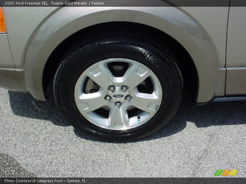 Pueblo Gold Metallic / Pebble 2005 Ford Freestyle SEL