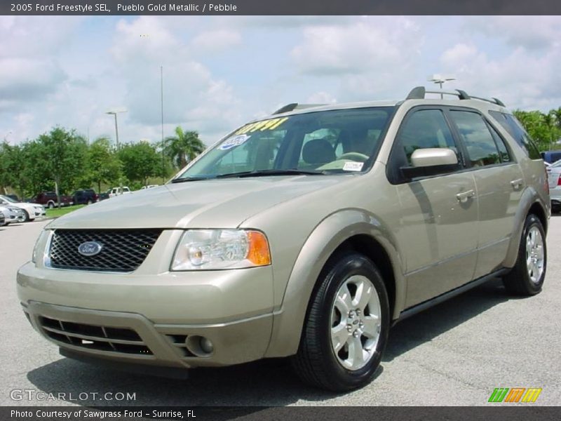 Pueblo Gold Metallic / Pebble 2005 Ford Freestyle SEL