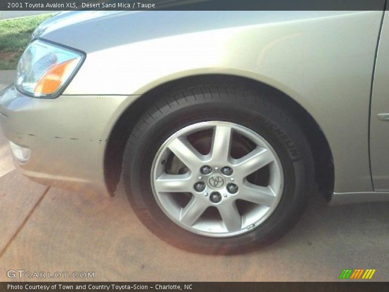 Desert Sand Mica / Taupe 2001 Toyota Avalon XLS
