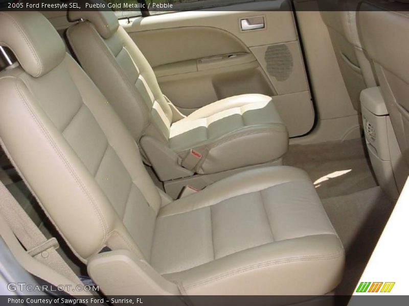 Pueblo Gold Metallic / Pebble 2005 Ford Freestyle SEL