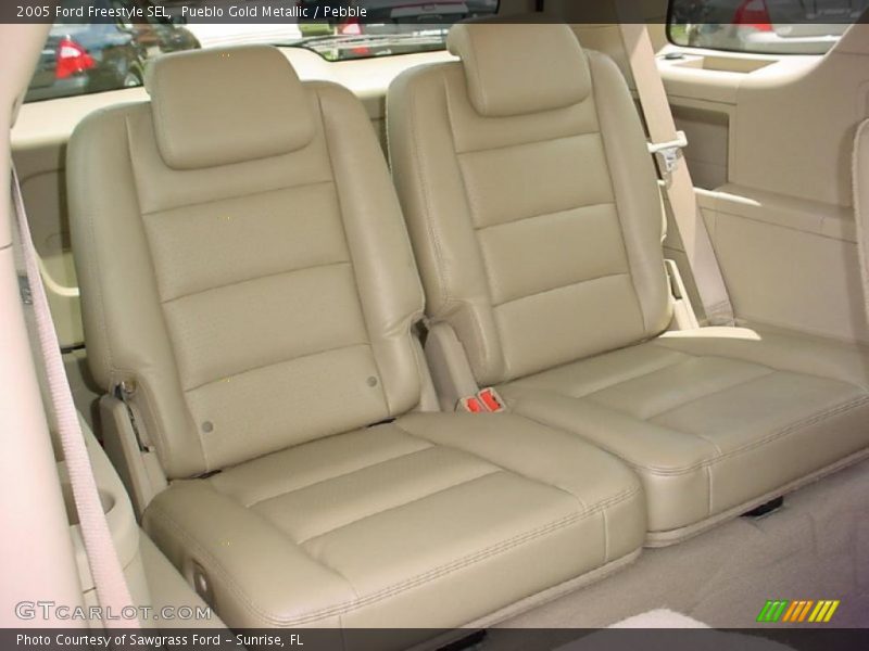 Pueblo Gold Metallic / Pebble 2005 Ford Freestyle SEL