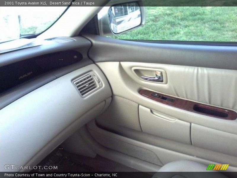 Desert Sand Mica / Taupe 2001 Toyota Avalon XLS