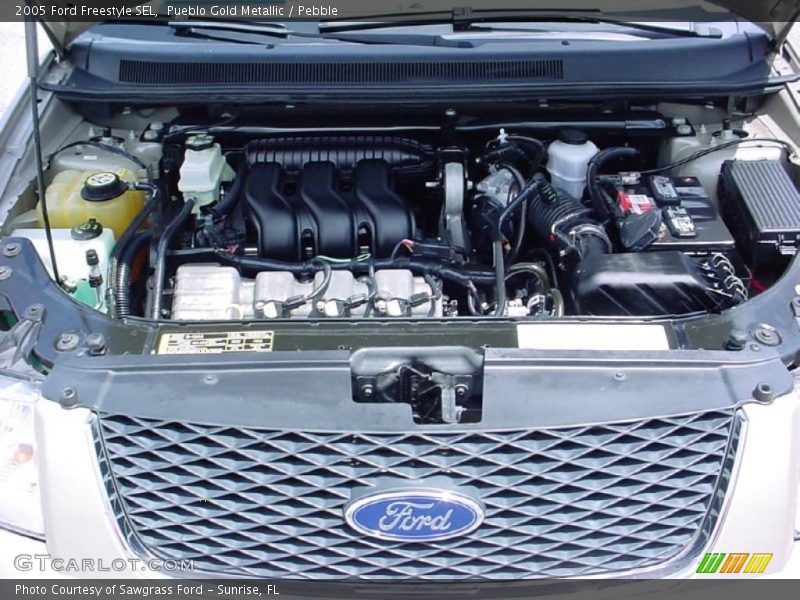 Pueblo Gold Metallic / Pebble 2005 Ford Freestyle SEL