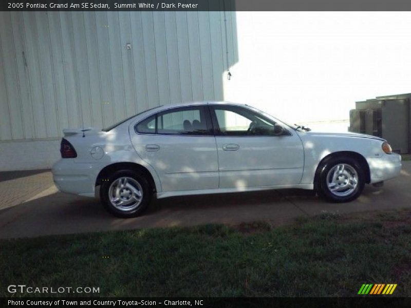 Summit White / Dark Pewter 2005 Pontiac Grand Am SE Sedan