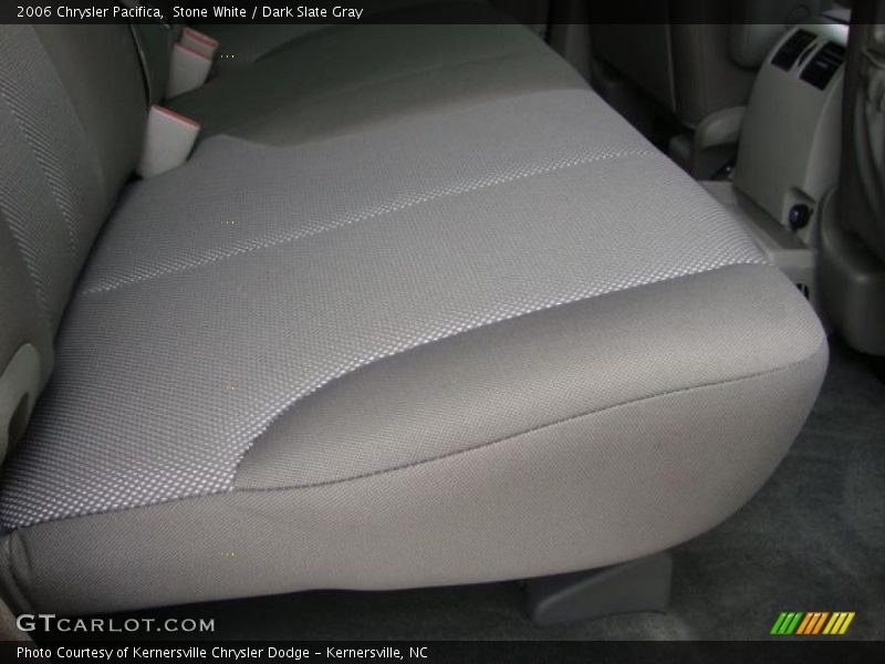 Stone White / Dark Slate Gray 2006 Chrysler Pacifica