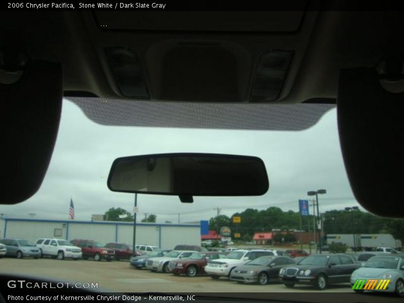 Stone White / Dark Slate Gray 2006 Chrysler Pacifica