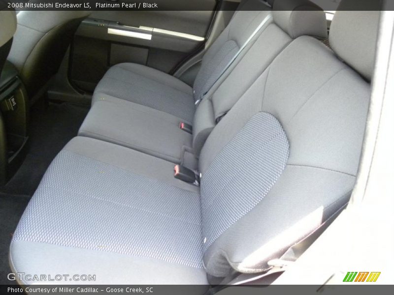 Platinum Pearl / Black 2008 Mitsubishi Endeavor LS